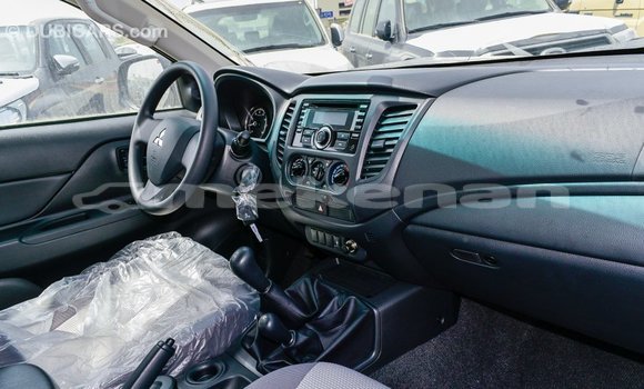 Buy Import Mitsubishi L200 White Car in Import - Dubai in Aragatsotn Buy Import Mitsubishi L200 White Car in Import - Dubai in Aragatsotn