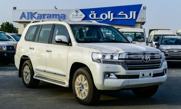 Buy Import Toyota Land Cruiser White Car in Import - Dubai in Aragatsotn Buy Import Toyota Land Cruiser White Car in Import - Dubai in Aragatsotn