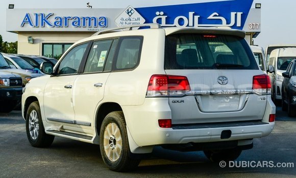 Buy Import Toyota Land Cruiser White Car in Import - Dubai in Aragatsotn Buy Import Toyota Land Cruiser White Car in Import - Dubai in Aragatsotn