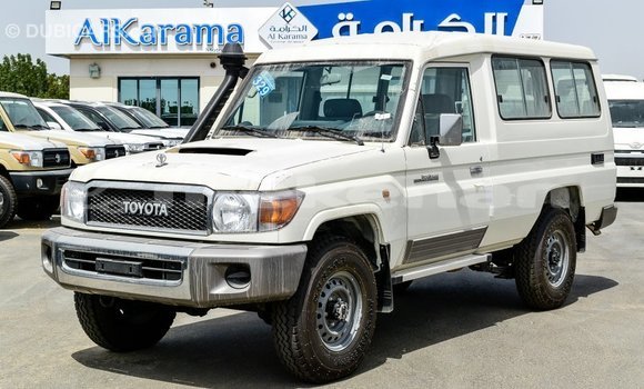 Buy Import Toyota Land Cruiser White Car in Import - Dubai in Aragatsotn Buy Import Toyota Land Cruiser White Car in Import - Dubai in Aragatsotn