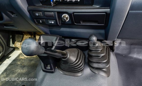 Buy Import Toyota Land Cruiser White Car in Import - Dubai in Aragatsotn Buy Import Toyota Land Cruiser White Car in Import - Dubai in Aragatsotn