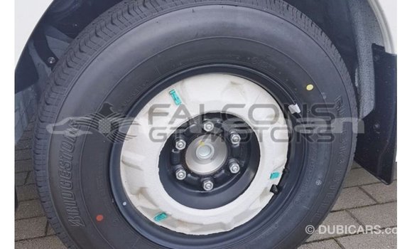 Buy Import Toyota Hiace White Car in Import - Dubai in Aragatsotn Buy Import Toyota Hiace White Car in Import - Dubai in Aragatsotn