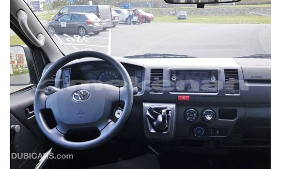 Buy Import Toyota Hiace White Car in Import - Dubai in Aragatsotn Buy Import Toyota Hiace White Car in Import - Dubai in Aragatsotn