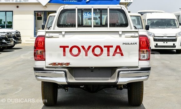 Buy Import Toyota Hilux White Car in Import - Dubai in Aragatsotn Buy Import Toyota Hilux White Car in Import - Dubai in Aragatsotn
