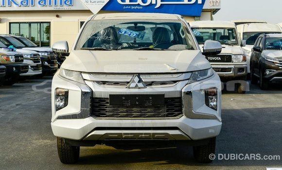 Buy Import Mitsubishi L200 White Car in Import - Dubai in Aragatsotn Buy Import Mitsubishi L200 White Car in Import - Dubai in Aragatsotn