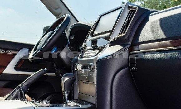 Buy Import Toyota Land Cruiser Black Car in Import - Dubai in Aragatsotn Buy Import Toyota Land Cruiser Black Car in Import - Dubai in Aragatsotn