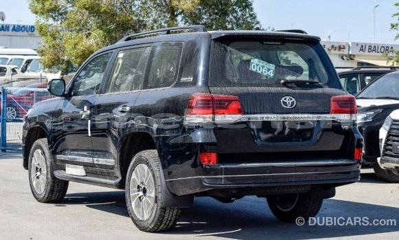Buy Import Toyota Land Cruiser Black Car in Import - Dubai in Aragatsotn Buy Import Toyota Land Cruiser Black Car in Import - Dubai in Aragatsotn