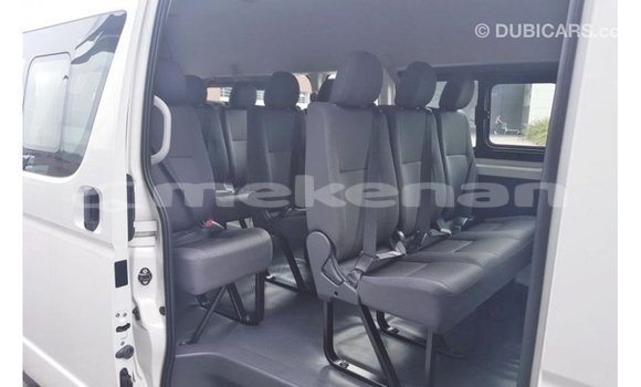 Buy Import Toyota Hiace White Car in Import - Dubai in Aragatsotn Buy Import Toyota Hiace White Car in Import - Dubai in Aragatsotn