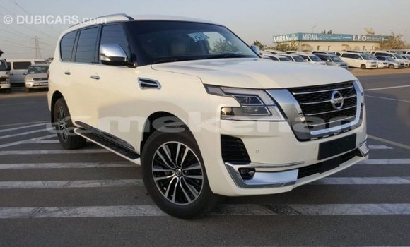 Buy Import Nissan Patrol White Car in Import - Dubai in Aragatsotn Buy Import Nissan Patrol White Car in Import - Dubai in Aragatsotn