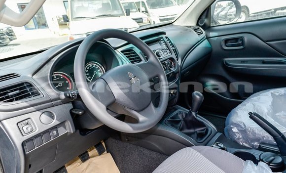 Buy Import Mitsubishi L200 Black Car in Import - Dubai in Aragatsotn Buy Import Mitsubishi L200 Black Car in Import - Dubai in Aragatsotn