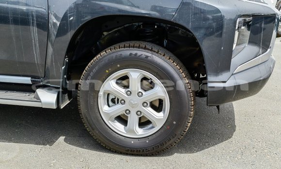Buy Import Mitsubishi L200 Black Car in Import - Dubai in Aragatsotn Buy Import Mitsubishi L200 Black Car in Import - Dubai in Aragatsotn