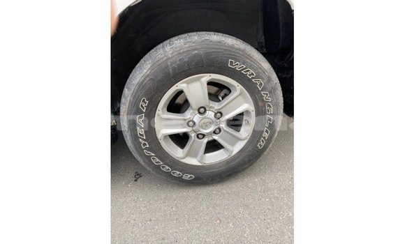 Buy Import Toyota Sequoia White Car in Import - Dubai in Aragatsotn Buy Import Toyota Sequoia White Car in Import - Dubai in Aragatsotn