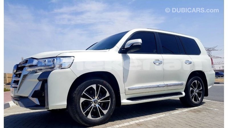 Big with watermark toyota land cruiser aragatsotn import dubai 3085