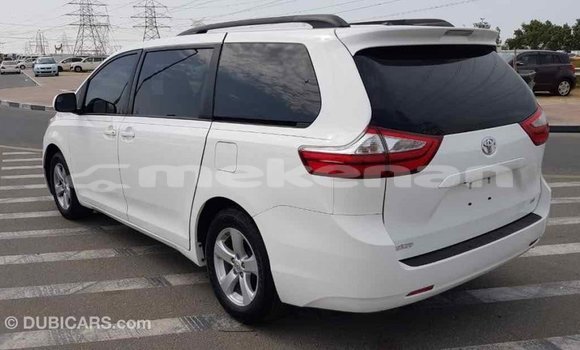 Buy Import Toyota Sienna White Car in Import - Dubai in Aragatsotn Buy Import Toyota Sienna White Car in Import - Dubai in Aragatsotn