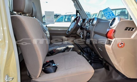 Buy Import Toyota Land Cruiser Beige Car in Import - Dubai in Aragatsotn Buy Import Toyota Land Cruiser Beige Car in Import - Dubai in Aragatsotn
