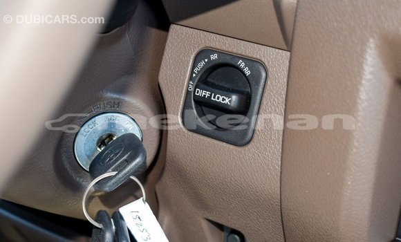 Buy Import Toyota Land Cruiser Beige Car in Import - Dubai in Aragatsotn Buy Import Toyota Land Cruiser Beige Car in Import - Dubai in Aragatsotn