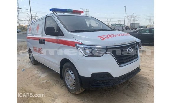 Buy Import Hyundai Chorus White Truck in Import - Dubai in Aragatsotn Buy Import Hyundai Chorus White Truck in Import - Dubai in Aragatsotn