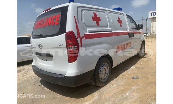 Buy Import Hyundai Chorus White Truck in Import - Dubai in Aragatsotn Buy Import Hyundai Chorus White Truck in Import - Dubai in Aragatsotn