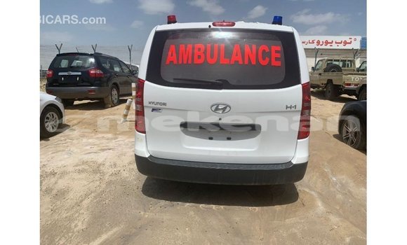 Buy Import Hyundai Chorus White Truck in Import - Dubai in Aragatsotn Buy Import Hyundai Chorus White Truck in Import - Dubai in Aragatsotn