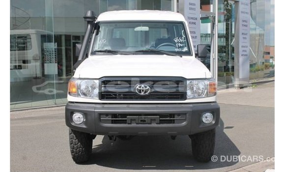 Buy Import Toyota Land Cruiser White Car in Import - Dubai in Aragatsotn Buy Import Toyota Land Cruiser White Car in Import - Dubai in Aragatsotn