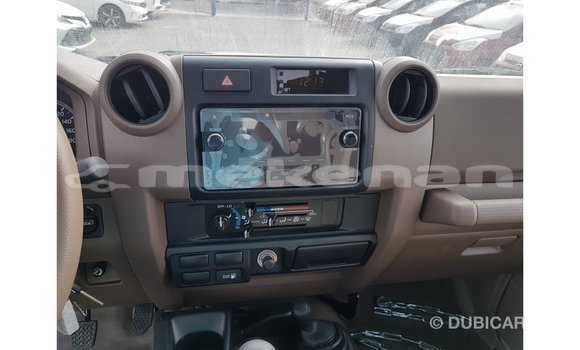 Buy Import Toyota Land Cruiser Beige Car in Import - Dubai in Aragatsotn Buy Import Toyota Land Cruiser Beige Car in Import - Dubai in Aragatsotn