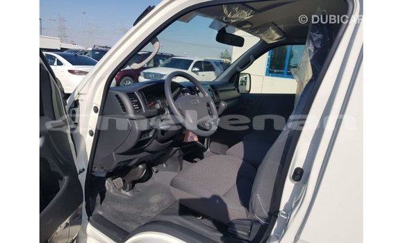 Buy Import Toyota Hiace White Car in Import - Dubai in Aragatsotn Buy Import Toyota Hiace White Car in Import - Dubai in Aragatsotn