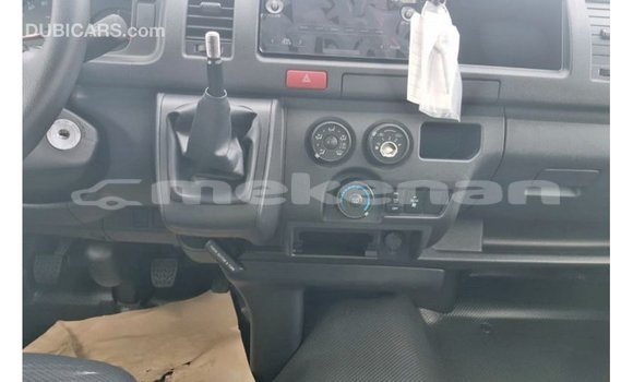 Buy Import Toyota Hiace White Car in Import - Dubai in Aragatsotn Buy Import Toyota Hiace White Car in Import - Dubai in Aragatsotn