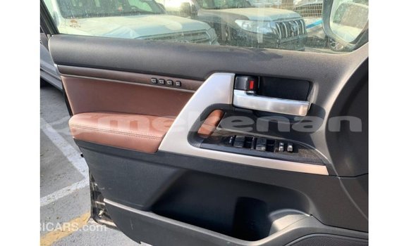 Buy Import Toyota Land Cruiser Black Car in Import - Dubai in Aragatsotn Buy Import Toyota Land Cruiser Black Car in Import - Dubai in Aragatsotn