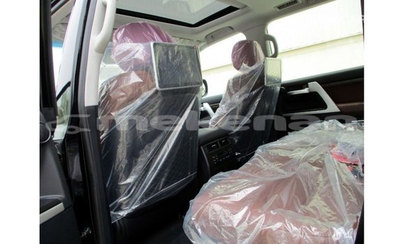Buy Import Toyota Land Cruiser Black Car in Import - Dubai in Aragatsotn Buy Import Toyota Land Cruiser Black Car in Import - Dubai in Aragatsotn