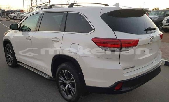 Buy Import Toyota Highlander White Car in Import - Dubai in Aragatsotn Buy Import Toyota Highlander White Car in Import - Dubai in Aragatsotn