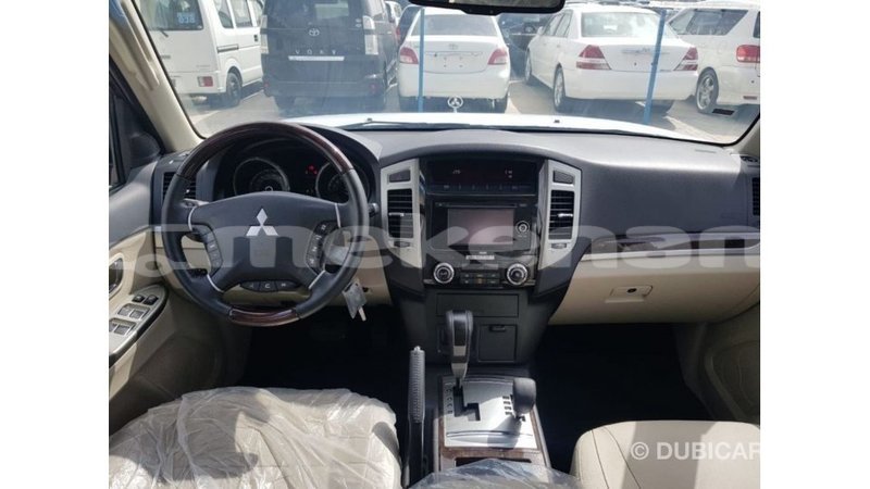 Big with watermark mitsubishi pajero aragatsotn import dubai 3138