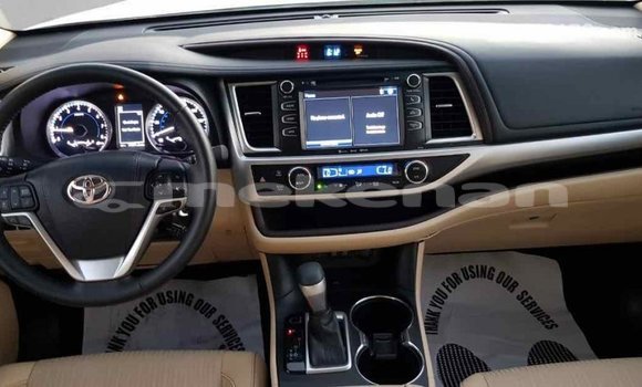 Buy Import Toyota Highlander White Car in Import - Dubai in Aragatsotn Buy Import Toyota Highlander White Car in Import - Dubai in Aragatsotn