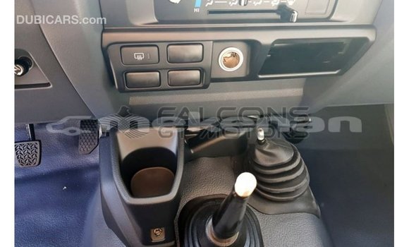 Buy Import Toyota Land Cruiser White Car in Import - Dubai in Aragatsotn Buy Import Toyota Land Cruiser White Car in Import - Dubai in Aragatsotn