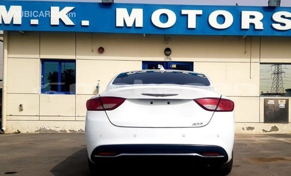 Buy Import Chrysler 200 White Car in Import - Dubai in Aragatsotn Buy Import Chrysler 200 White Car in Import - Dubai in Aragatsotn