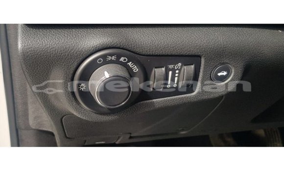 Buy Import Chrysler 200 White Car in Import - Dubai in Aragatsotn Buy Import Chrysler 200 White Car in Import - Dubai in Aragatsotn