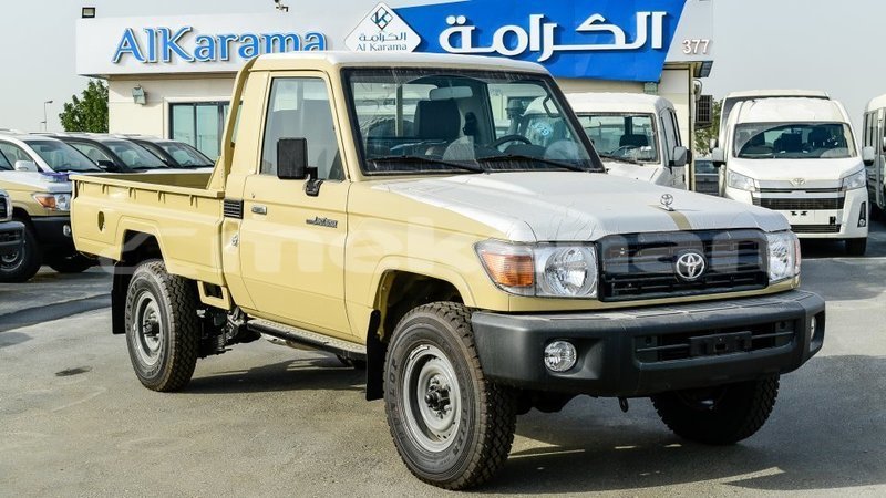 Big with watermark toyota land cruiser aragatsotn import dubai 3148