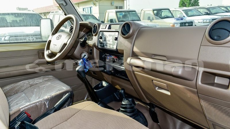 Big with watermark toyota land cruiser aragatsotn import dubai 3148