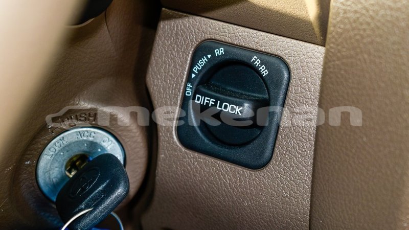 Big with watermark toyota land cruiser aragatsotn import dubai 3148