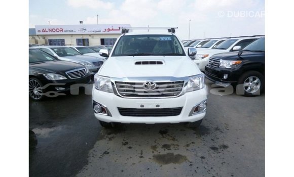 Buy Import Toyota Hilux White Car in Import - Dubai in Aragatsotn Buy Import Toyota Hilux White Car in Import - Dubai in Aragatsotn