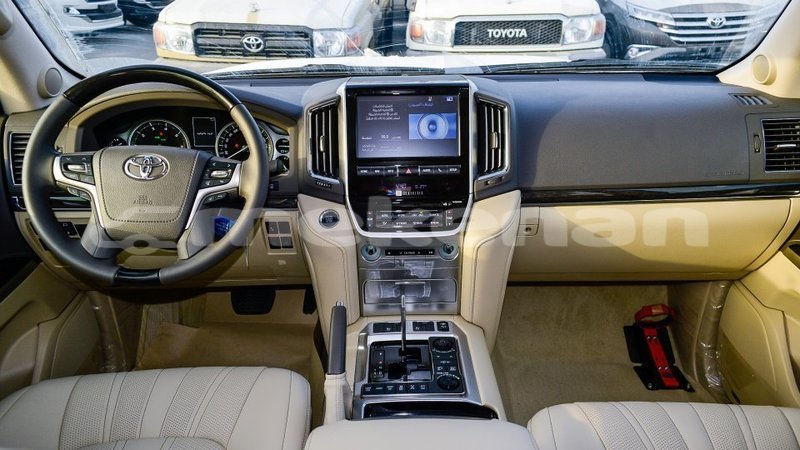 Big with watermark toyota land cruiser aragatsotn import dubai 3155