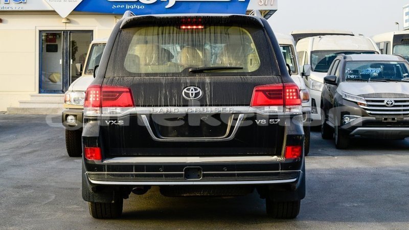 Big with watermark toyota land cruiser aragatsotn import dubai 3155