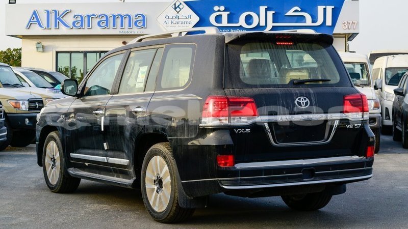 Big with watermark toyota land cruiser aragatsotn import dubai 3155