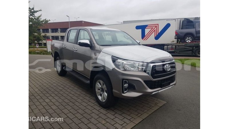 Big with watermark toyota hilux aragatsotn import dubai 3157