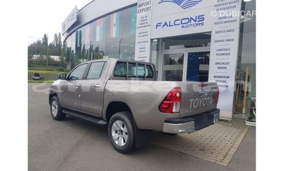Buy Import Toyota Hilux Other Car in Import - Dubai in Aragatsotn Buy Import Toyota Hilux Other Car in Import - Dubai in Aragatsotn