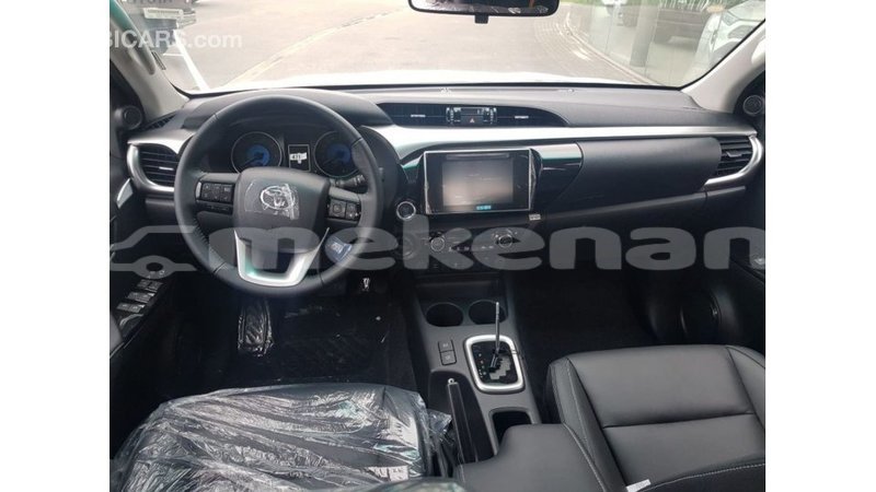 Big with watermark toyota hilux aragatsotn import dubai 3157