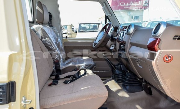 Buy Import Toyota Land Cruiser Beige Car in Import - Dubai in Aragatsotn Buy Import Toyota Land Cruiser Beige Car in Import - Dubai in Aragatsotn
