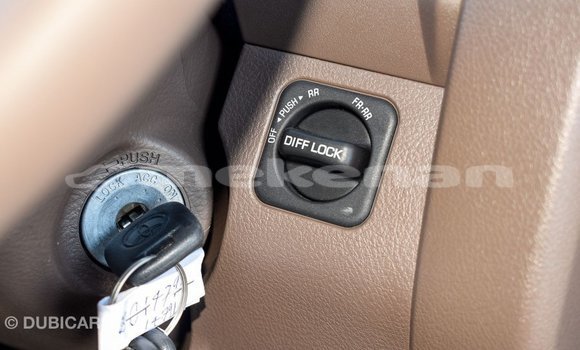 Buy Import Toyota Land Cruiser Beige Car in Import - Dubai in Aragatsotn Buy Import Toyota Land Cruiser Beige Car in Import - Dubai in Aragatsotn