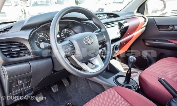 Buy Import Toyota Hilux White Car in Import - Dubai in Aragatsotn Buy Import Toyota Hilux White Car in Import - Dubai in Aragatsotn