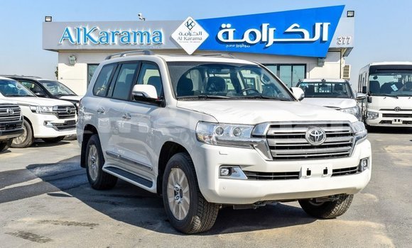 Buy Import Toyota Land Cruiser White Car in Import - Dubai in Aragatsotn Buy Import Toyota Land Cruiser White Car in Import - Dubai in Aragatsotn