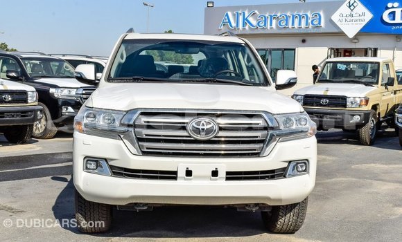 Buy Import Toyota Land Cruiser White Car in Import - Dubai in Aragatsotn Buy Import Toyota Land Cruiser White Car in Import - Dubai in Aragatsotn